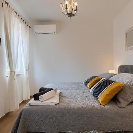 Apartments Dream In Arena 1 Pula Center Free Parking Kültér fotó