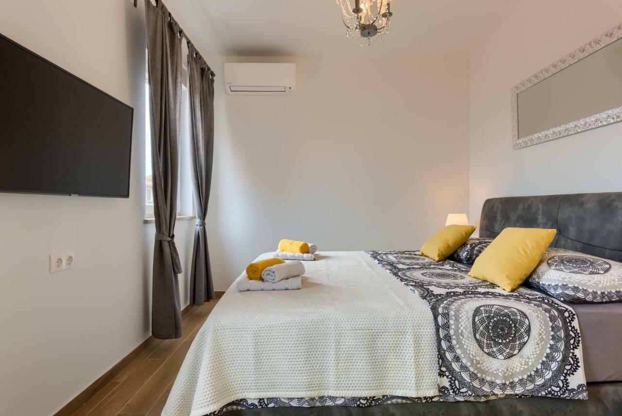 Apartments Dream In Arena 1 Pula Center Free Parking Kültér fotó